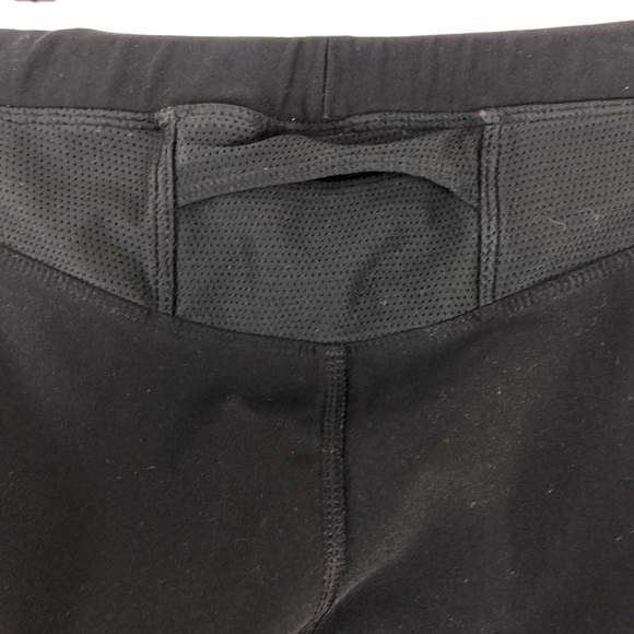 Nike Black Cropped Leggings / Athletic Pants - Picture 3 of 6